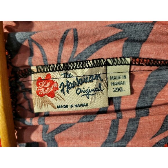 Hilo Hattie Red Black Hawiian 3/4 Sleeve Tie Neck Top Sz 2X - Picture 6 of 8
